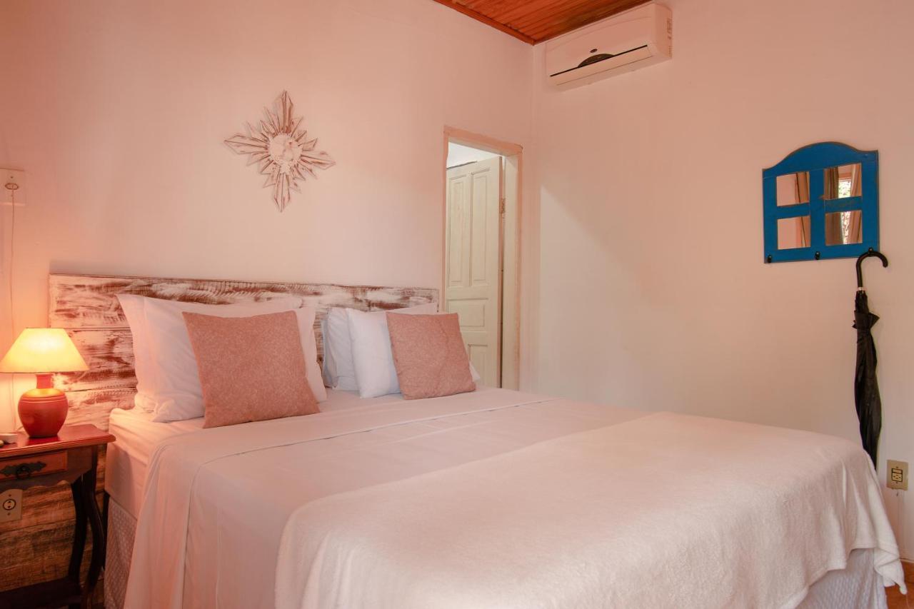 Pouse No Jardim Hotel ปิเรนนอโปลิส ภายนอก รูปภาพ