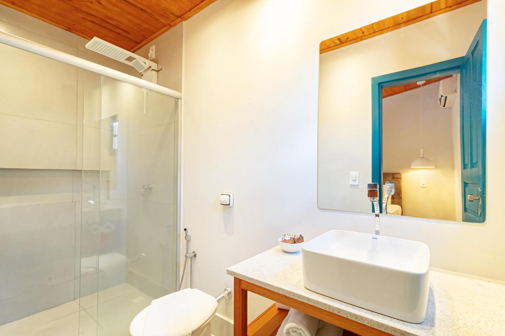 Pouse No Jardim Hotel ปิเรนนอโปลิส ภายนอก รูปภาพ